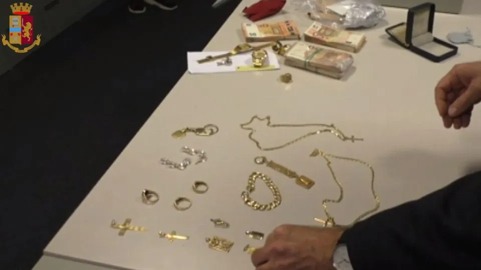 i gioielli sequestrati

