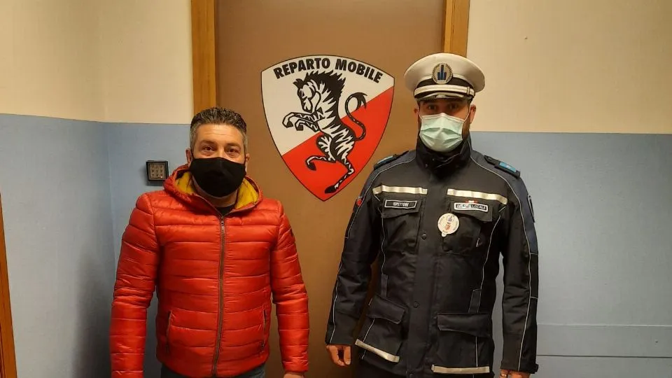 la cocaina e i soldi sequestrati