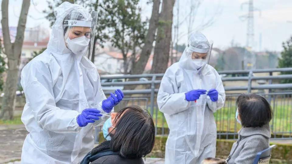 i tamponi al personale scolastico