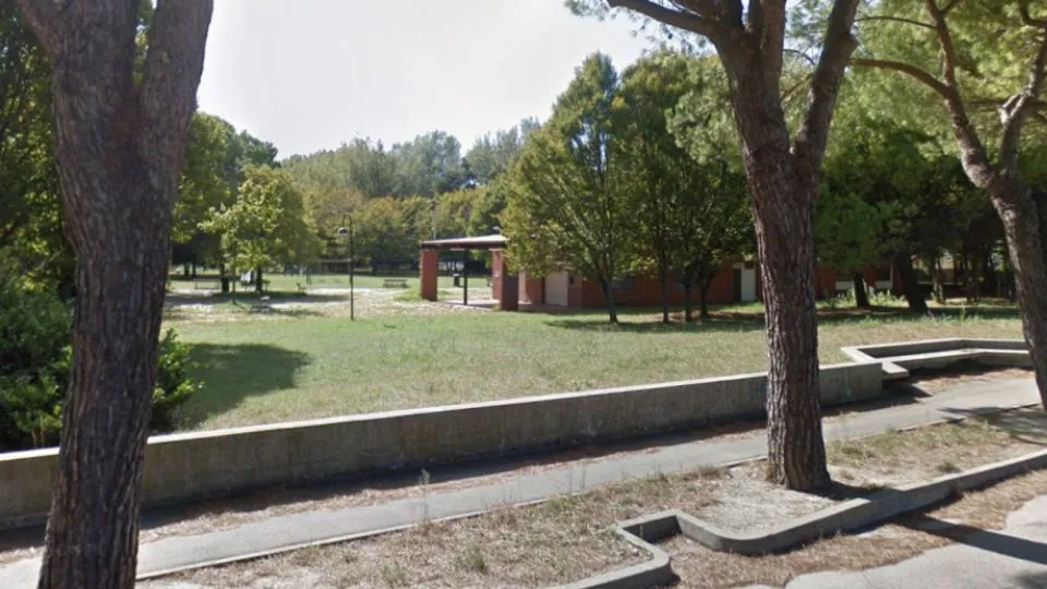 la zona del bar del parco
