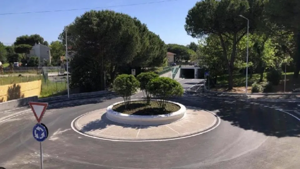 la nuova rotatoria
