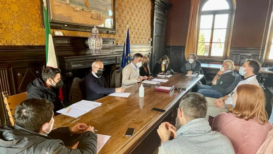 l’incontro con gli esercenti