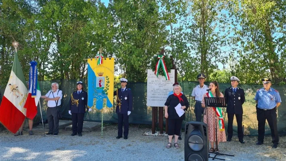 la commemorazione
