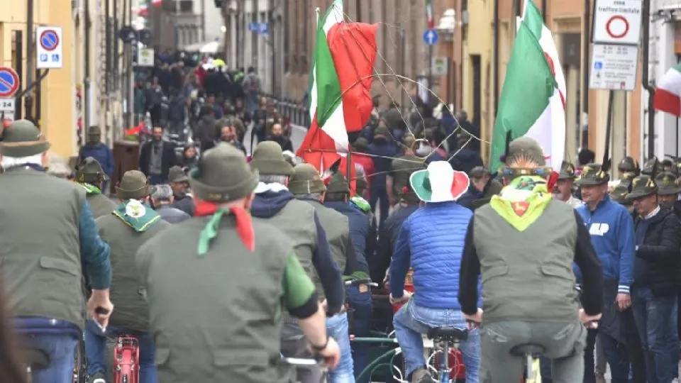 Alpini in centro a Rimini per l’Adunata nazionale