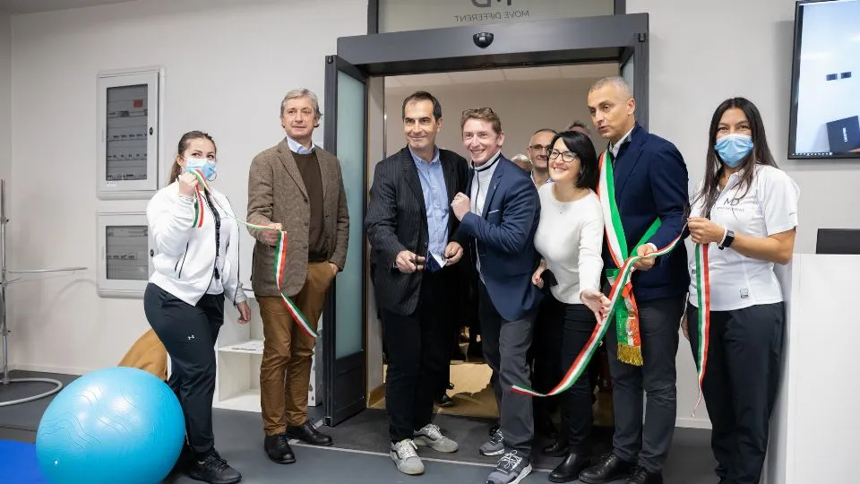 il taglio del nastro
