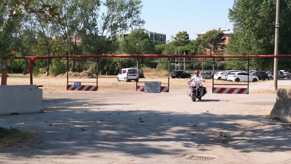 l’area del parcheggio