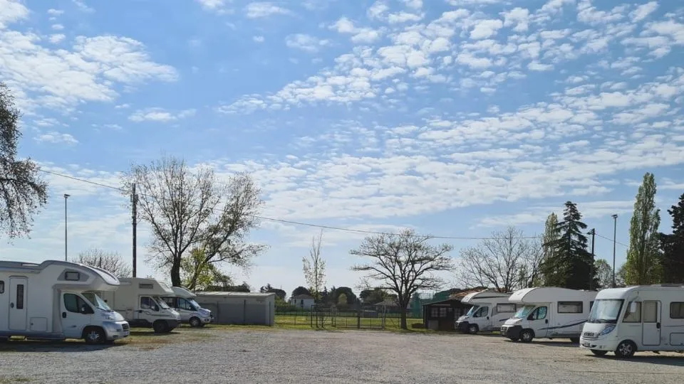 l’area camper di Santarcangelo