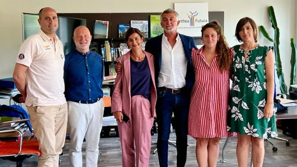  Carlotta Frenquellucci con l’assemblea dei soci
