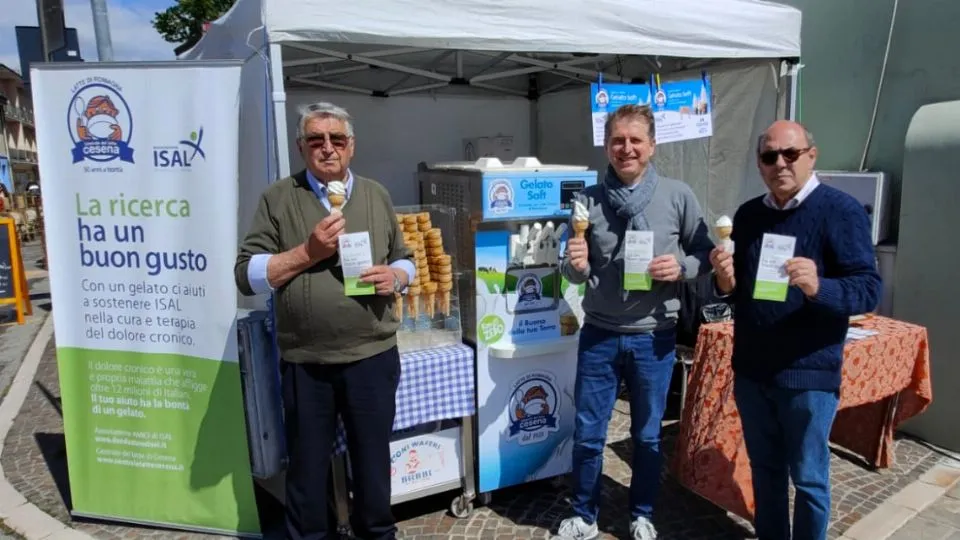 Nella foto con il Direttore della Centrale del Latte di Cesena Daniele Bazzocchi, il consigliere Isal Roberto Gamberini e il volontario Giuseppe Cenni.
