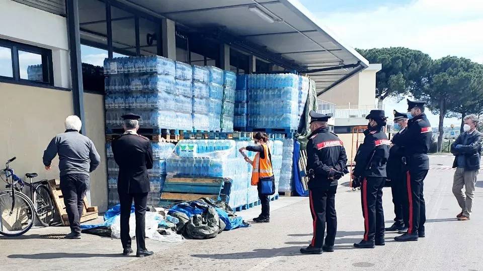 I bancali d’acqua dove è stato trovato il corpo dell’uomo (foto Migliorini)
