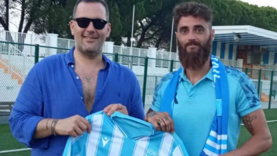 Edoardo Scrosta insieme al presidente dello United Riccione, Pasquale Cassese