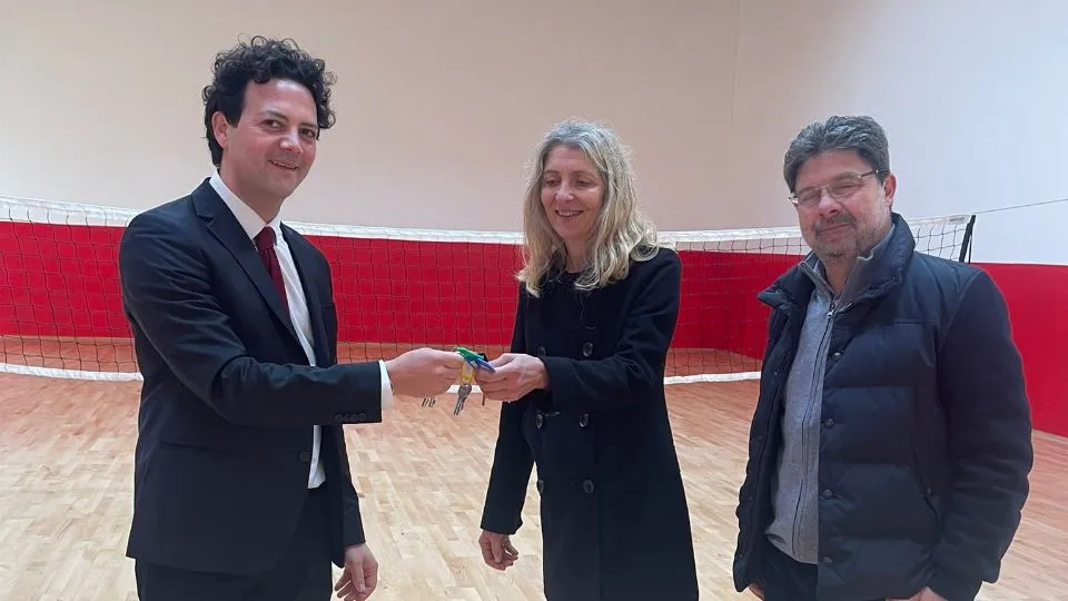 la consegna della palestra Montessori
