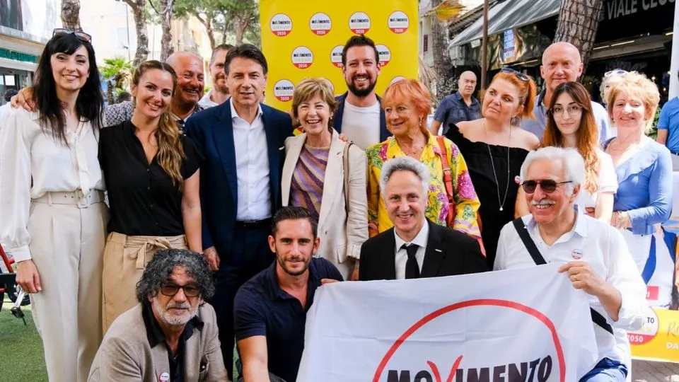 Foto di gruppo per Giuseppe Conte a Riccione