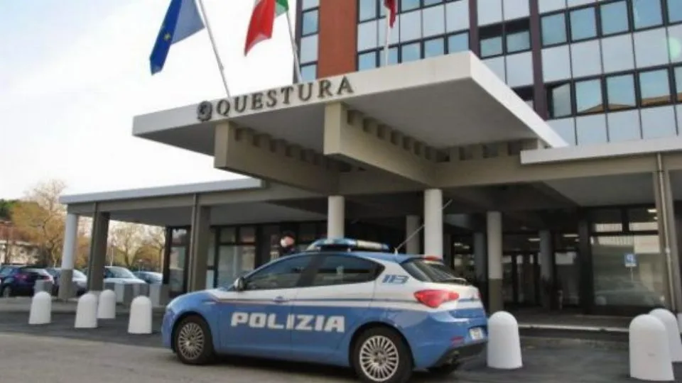 la Questura di Rimini
