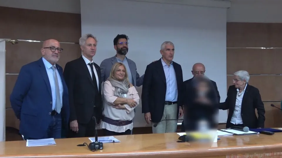 la conferenza di “gravissimi” (icaro tv)