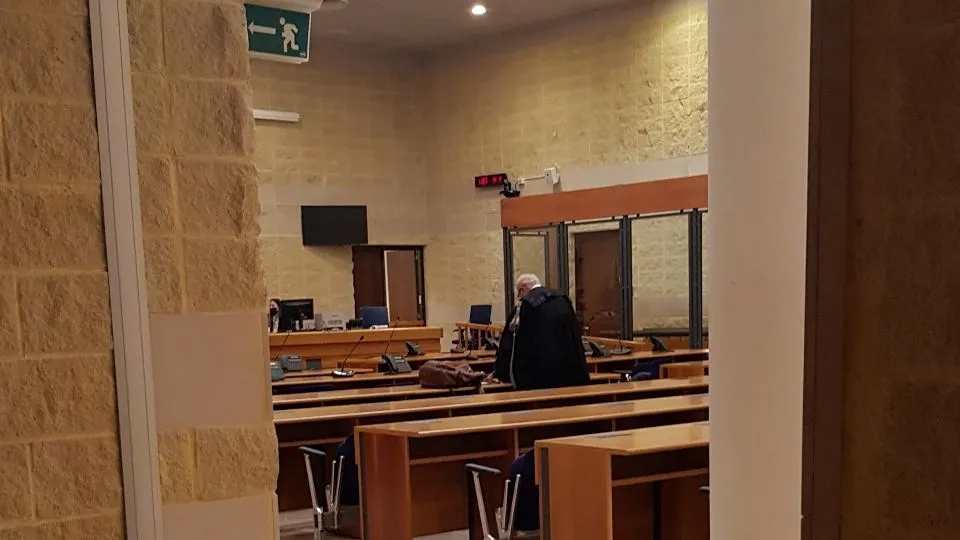 l’aula del Collegio del tribunale di Rimini (repertorio)