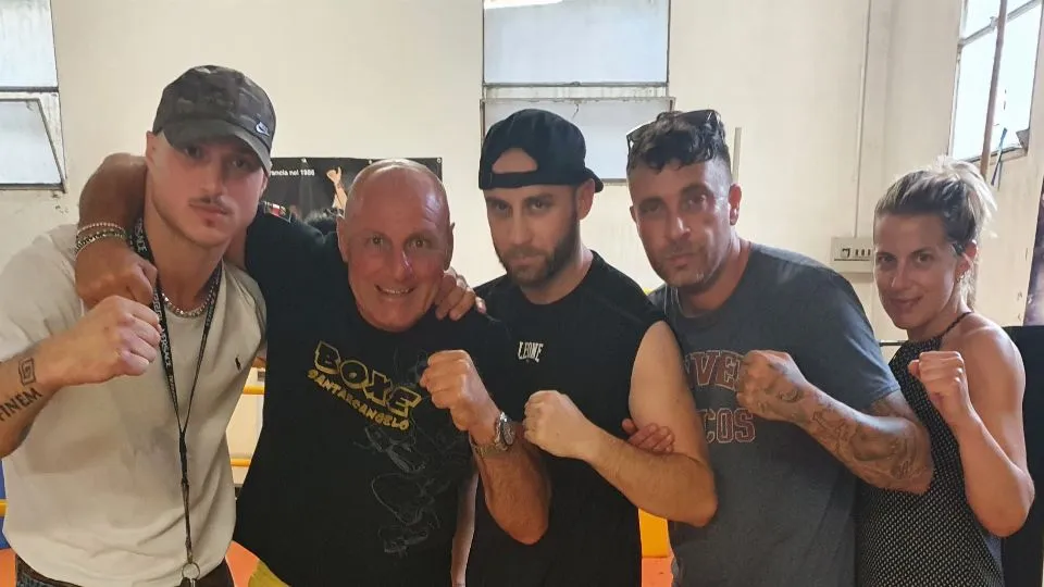 I pugili Nicola Severi e Domenico D’agostino con il maestro Tiziano Scarpellini e i tecnici Matteo Scialdone e Valentina Lani