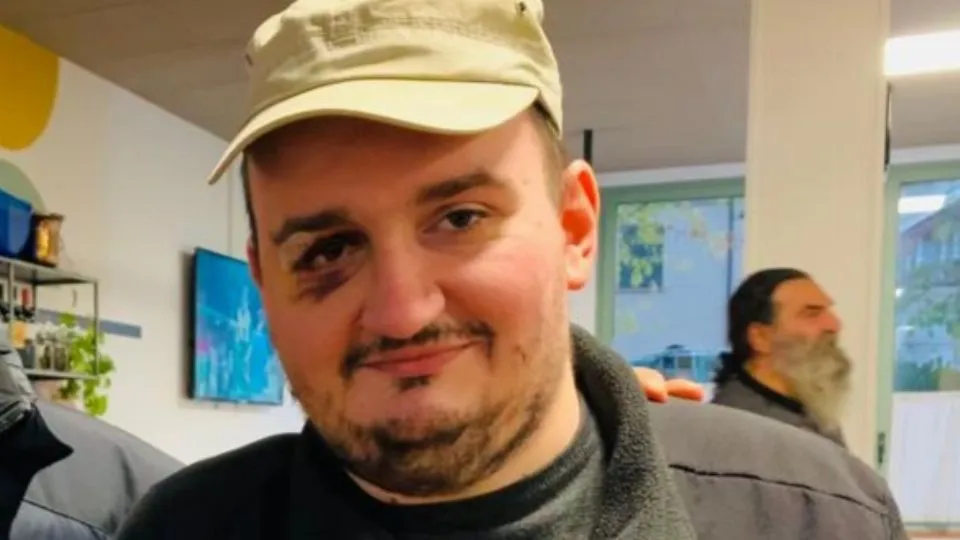 Mattia, 33 anni, dopo l’aggressione subita
