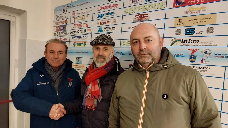 Scardovi tra il presidente Marzi ed il DS Terenzi
