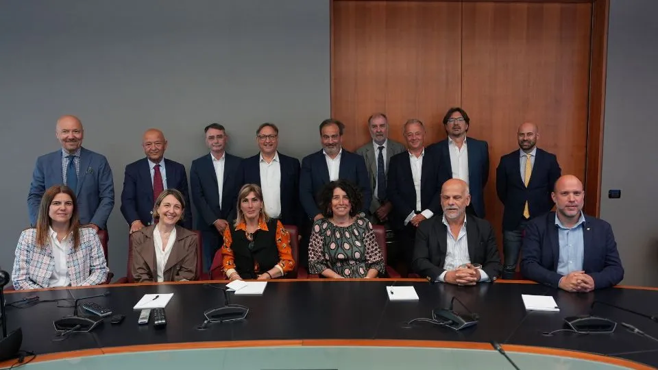 foto di gruppo in fiera
