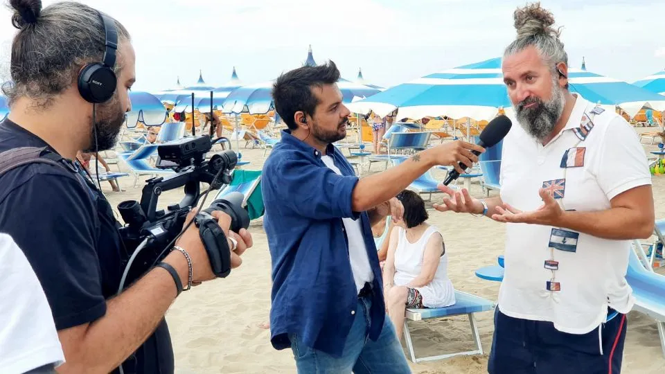 Roberto Nanni insieme all’inviato di Estate in diretta
