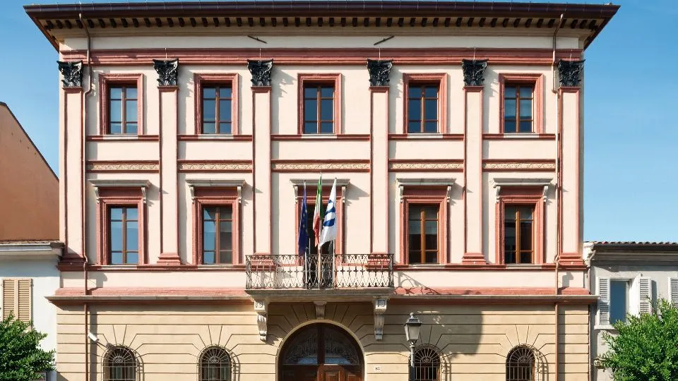 Palazzo Ghetti, sede di Banca Malatestiana