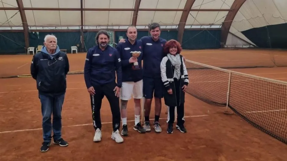 La squadra del Ct Cervia in una recente premiazione