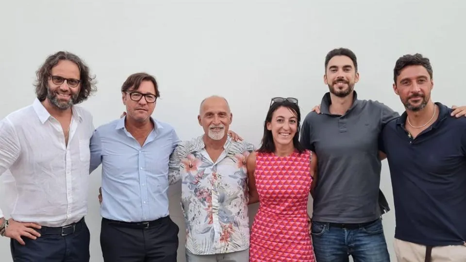 foto di gruppo per il direttivo di Uniamo Riccione