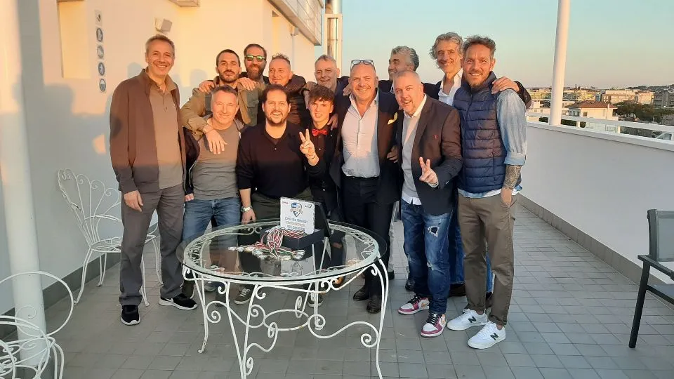La premiazione della squadra del Padel Club Riccione
