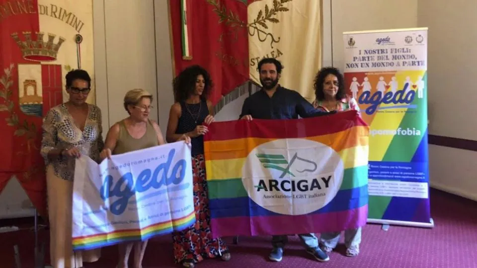 la conferenza di presentazione