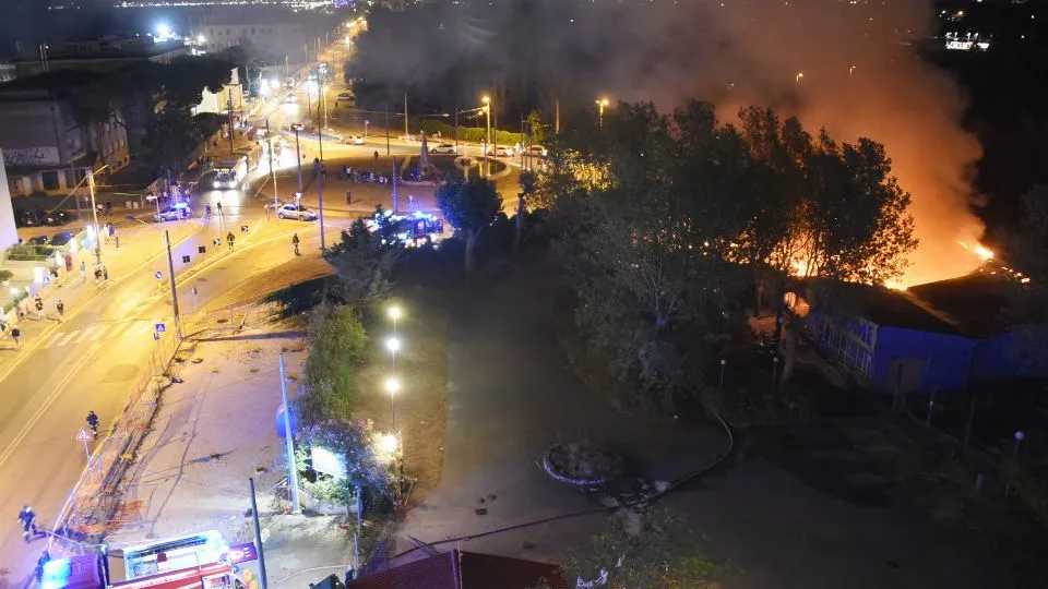 Rimini 11/08/2022 – Incendio ex Camping Maximum. © Manuel Migliorini / Adriapress.