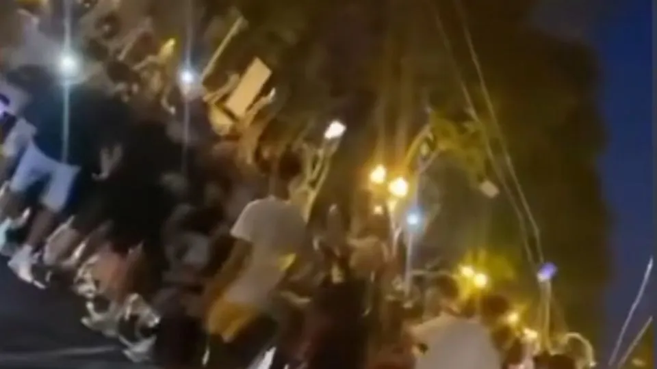 L’invasione di viale Principe Amedeo postata sui social
