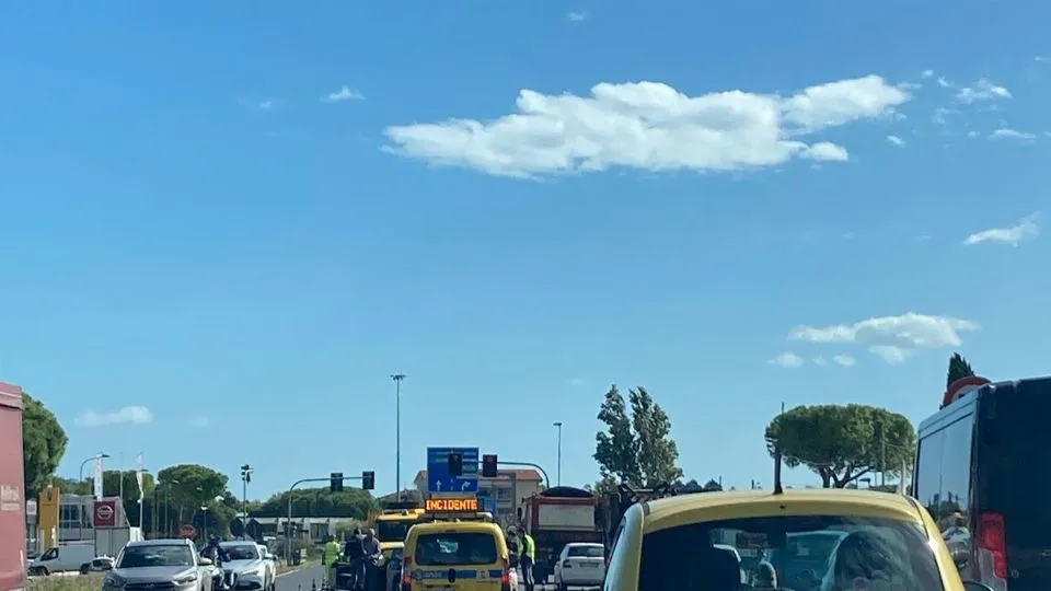 il traffico creatosi dopo l’incidente
