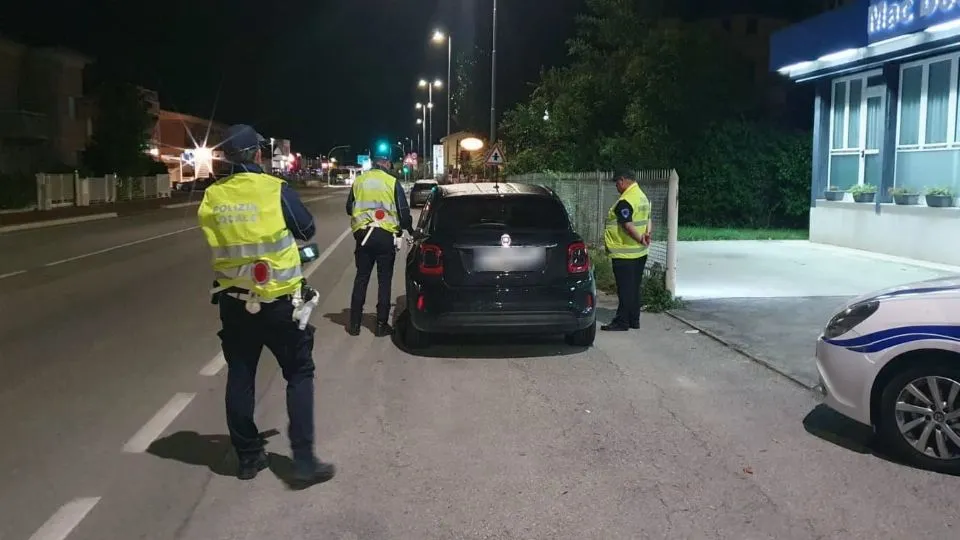 un controllo sulla via Emilia