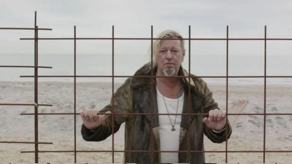 un frame del film