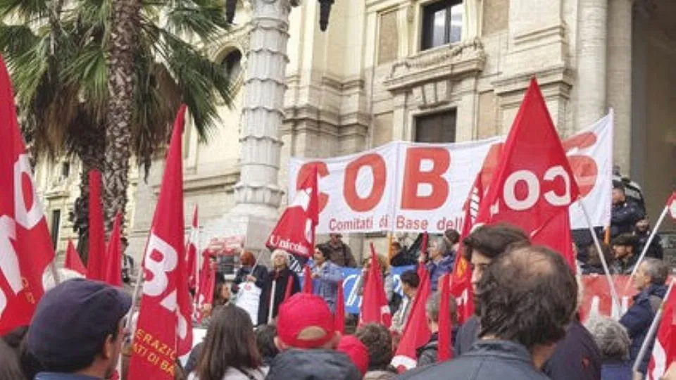 una manifestazione Cobas
