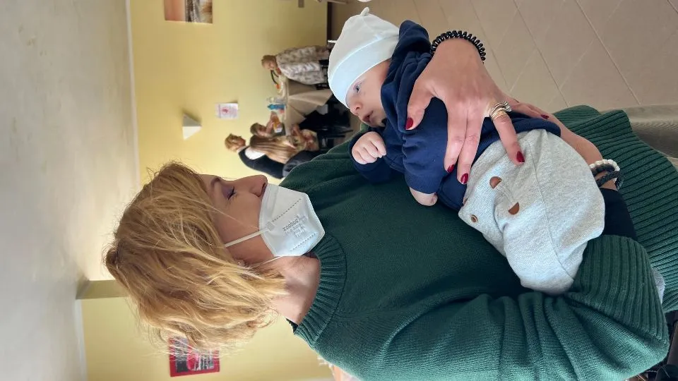 Il piccolo Maxim, uno dei più piccoli ucraini accolti
