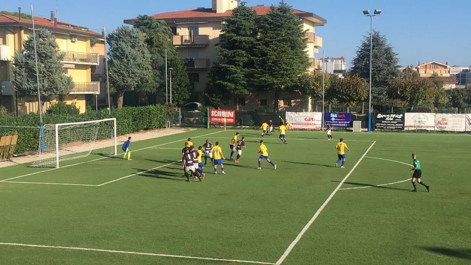 Un attacco della Sampierana nel match contro la Stella
