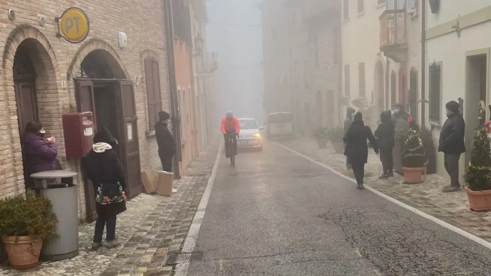 le Poste di Verucchio con la coda all’esterno