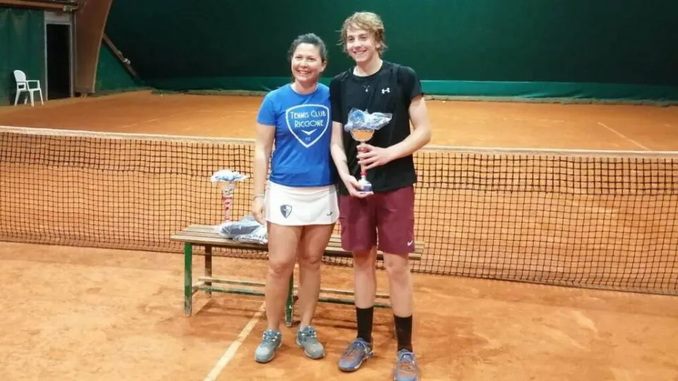 La maestra Federica Cerri con Leonardo Sapucci