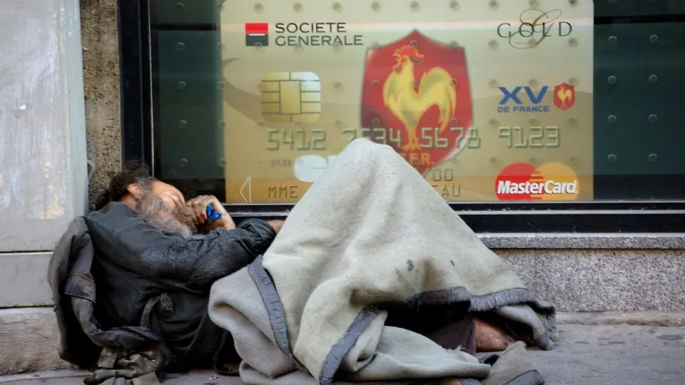 Antonio-Manidi-©-Ricchezza-e-poverta-contrasti-dei-tempi-moderni

