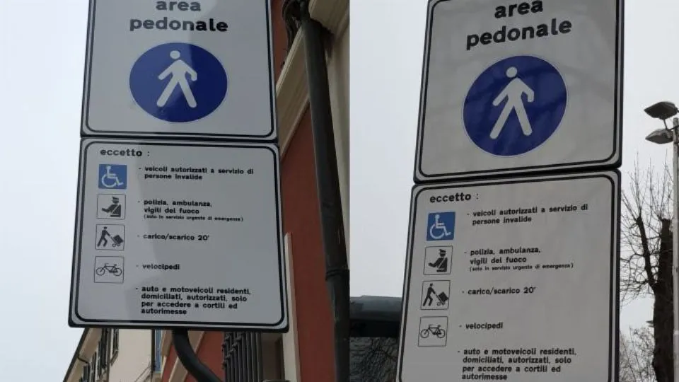 la cartellonistica in piazza Malatesta (lato Bonsi e lato rotatoria)