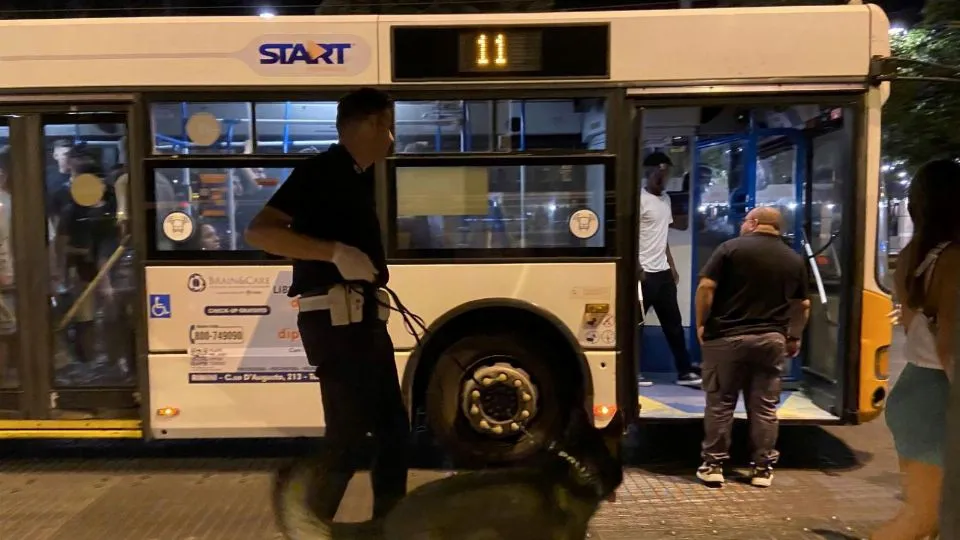 i controlli della polizia locale di Riccione sui bus