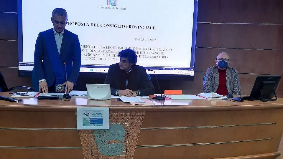 la prima seduta del presidente Sadegholvaad
