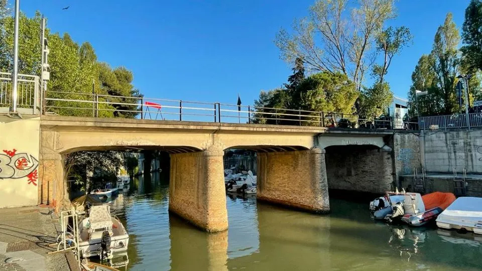 il ponte sul Tavollo
