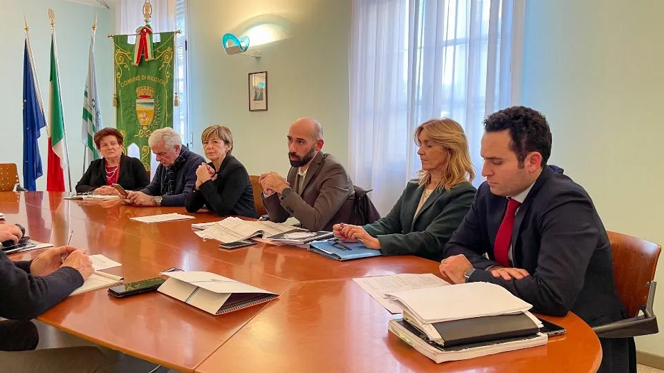 la giunta di Riccione presenta il bilancio alla stampa