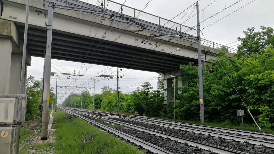 il cavalcaviaferrovia via Tosi