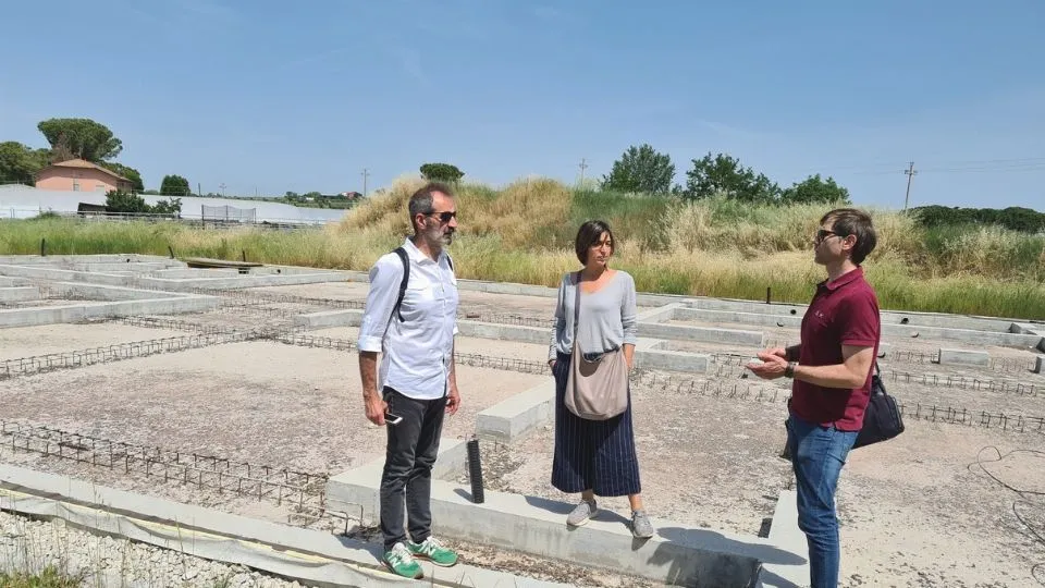 la consegna del cantiere della scuola Canonica 
