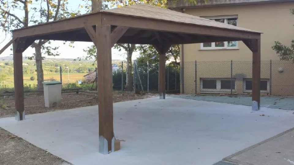 uno dei gazebo acquistati