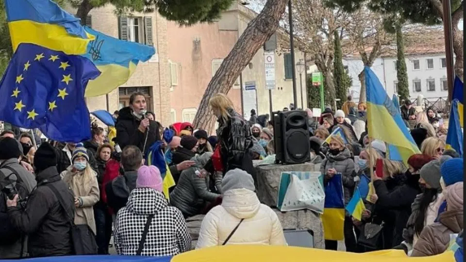 la manifestazione